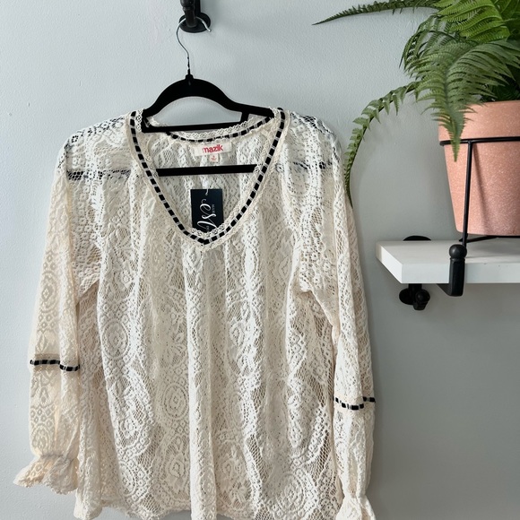 NWT Mazik Lace Blouse size small - Picture 2 of 10